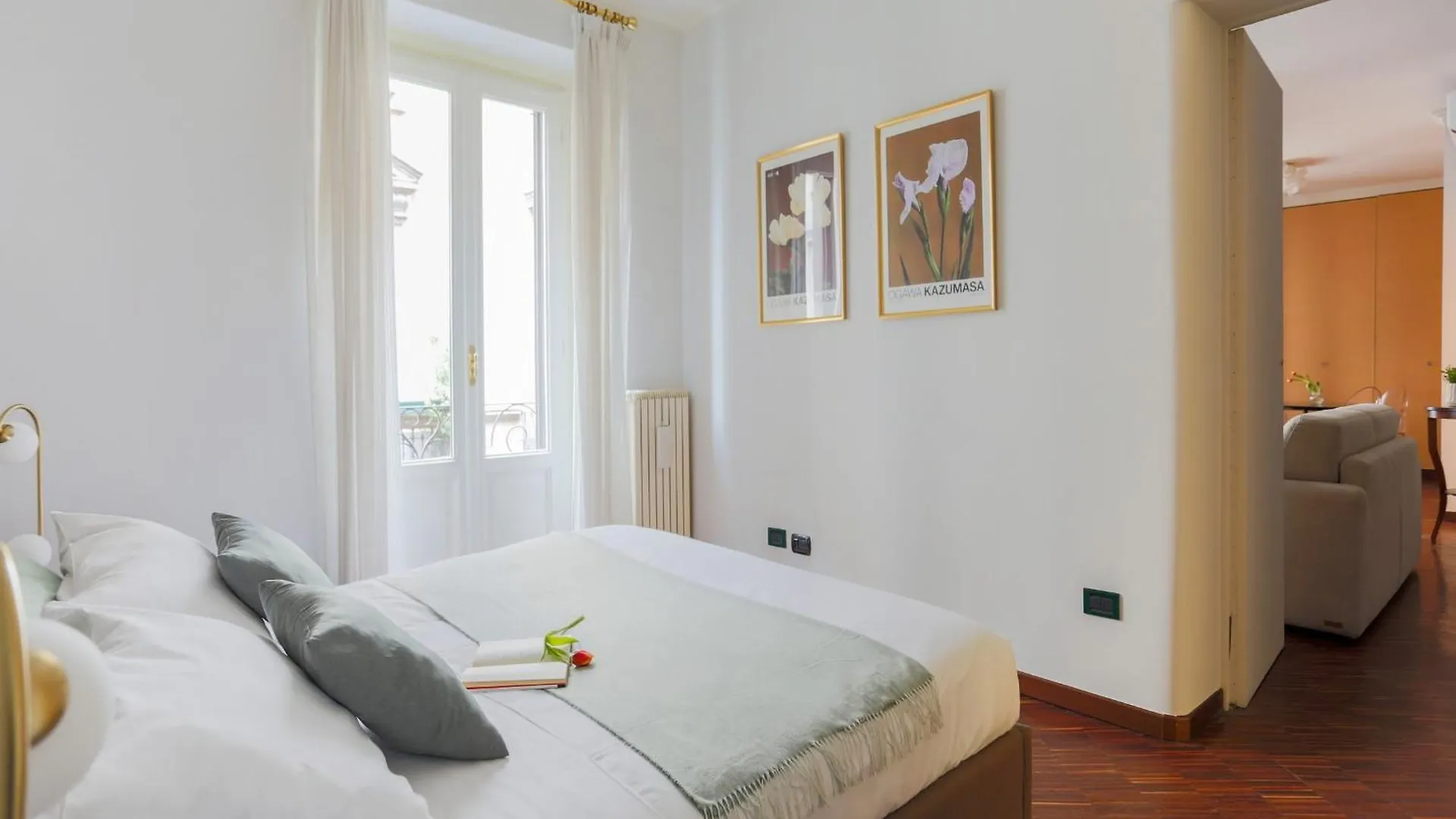 The Best Rent - Spacious One-Bedroom Apartment Near The Columns Of San Lorenzo Milánó 0*,