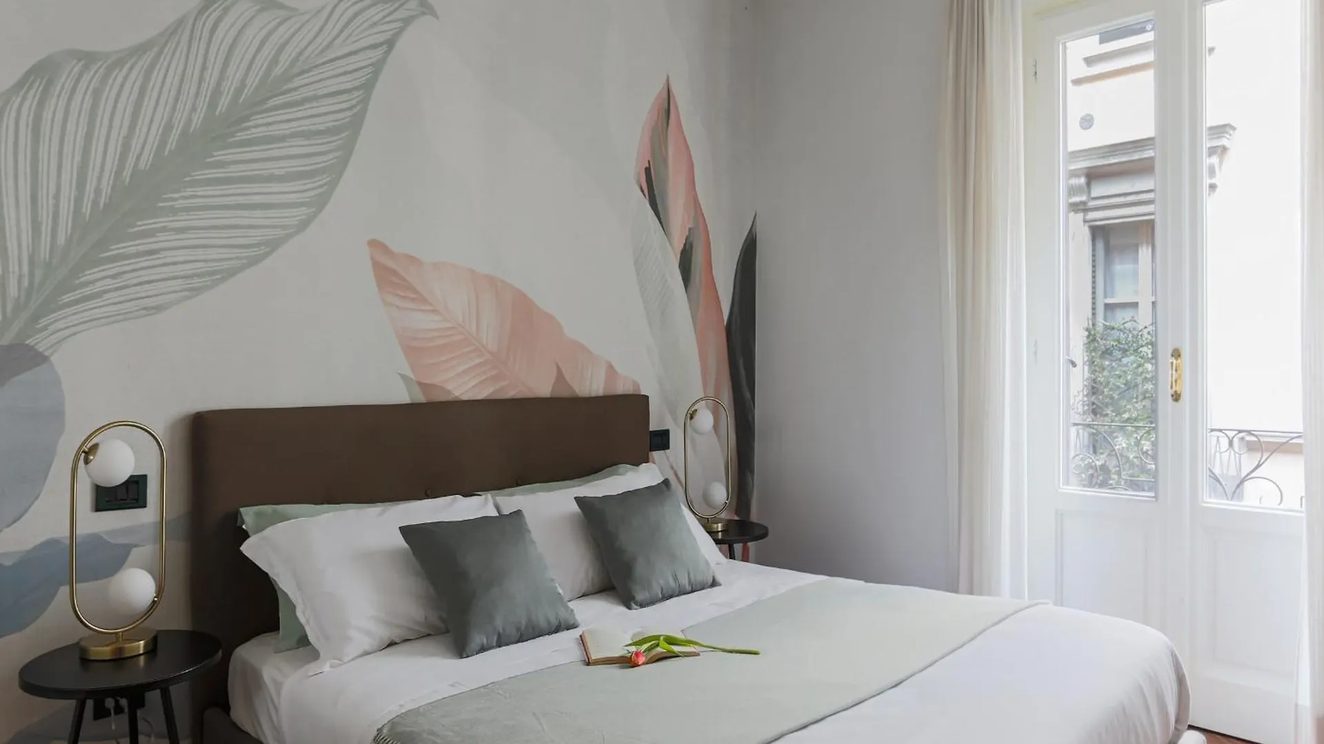 The Best Rent - Spacious One-Bedroom Apartment Near The Columns Of San Lorenzo Milano