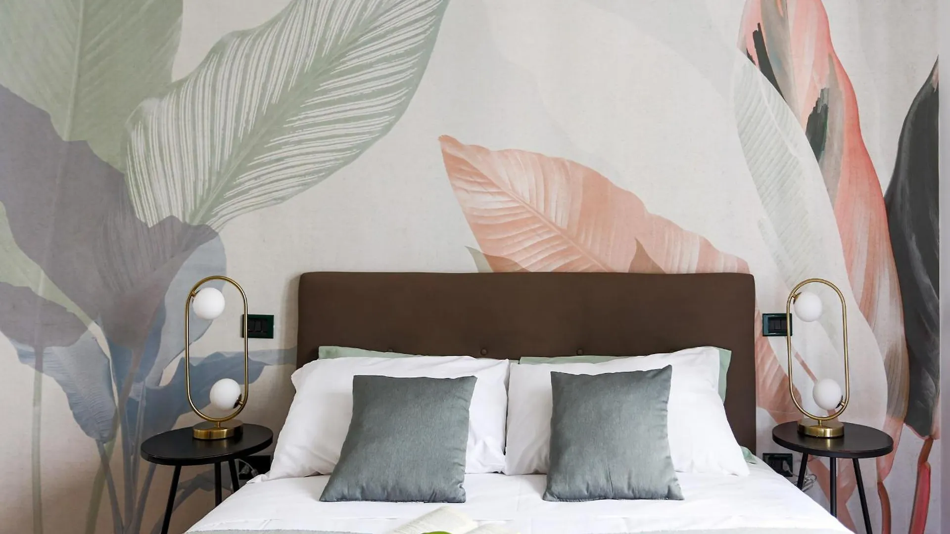 The Best Rent - Spacious One-Bedroom Apartment Near The Columns Of San Lorenzo Милан